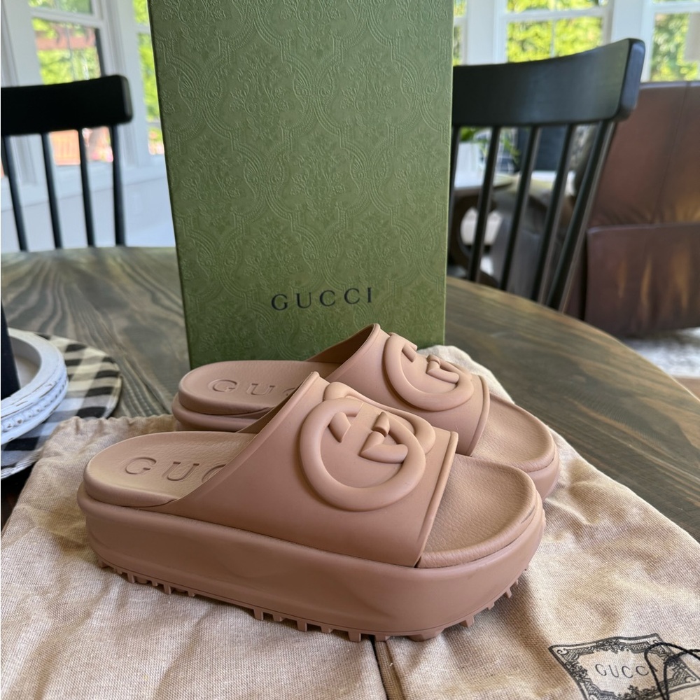 Gucci Tan Platform Slides- Size 37-NWT
